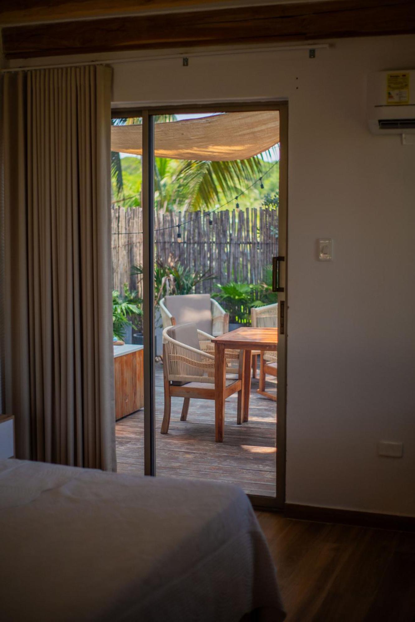 Palmarito Beach Hotel 巴鲁岛 外观 照片