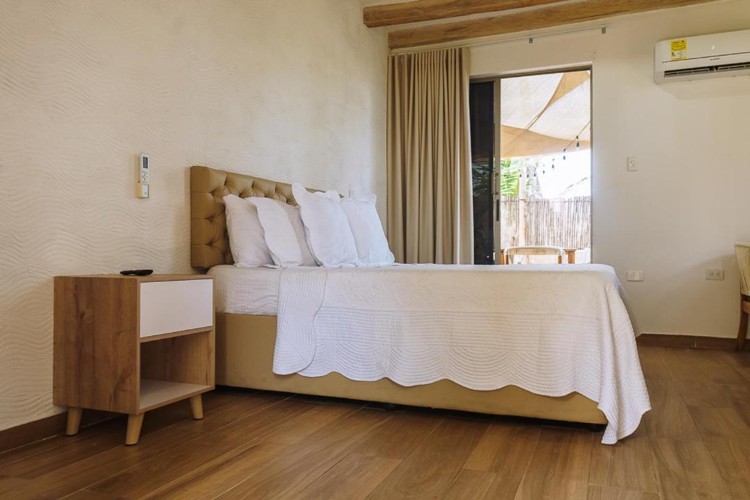 Palmarito Beach Hotel 巴鲁岛 外观 照片