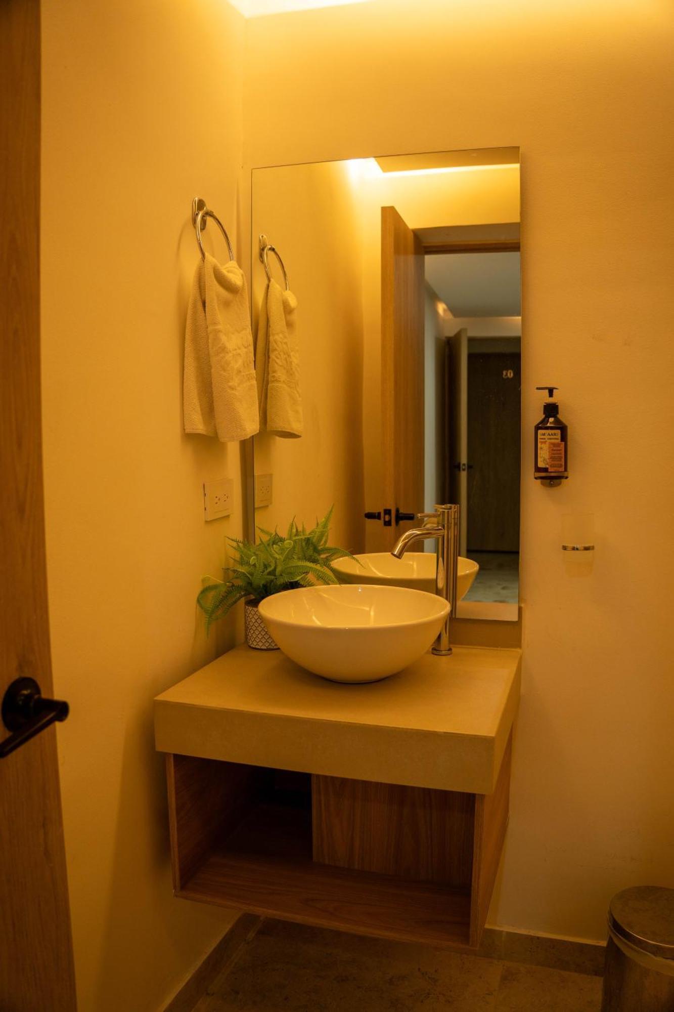 Palmarito Beach Hotel 巴鲁岛 外观 照片